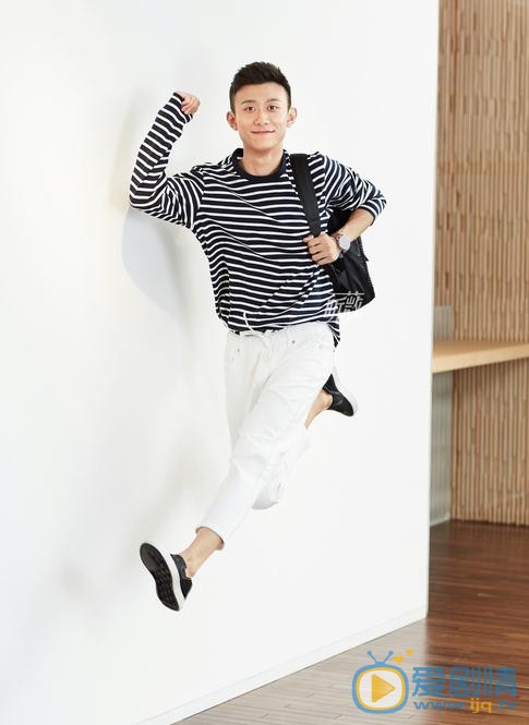 大叔与小鲜肉剧情介绍