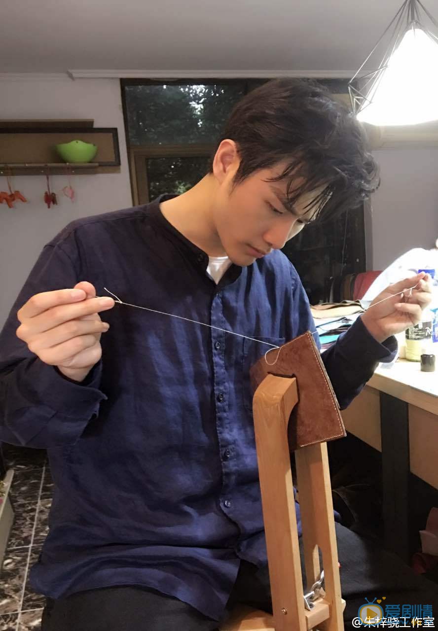 朱梓骁生活照 朱梓骁高清写真_朱梓骁高清剧照