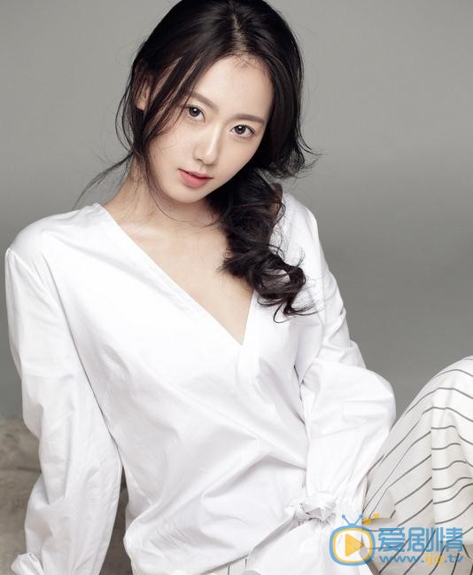 击剑小子冷子峰银芯是谁扮演的？银芯扮演者李嘉雯个人资料介绍
