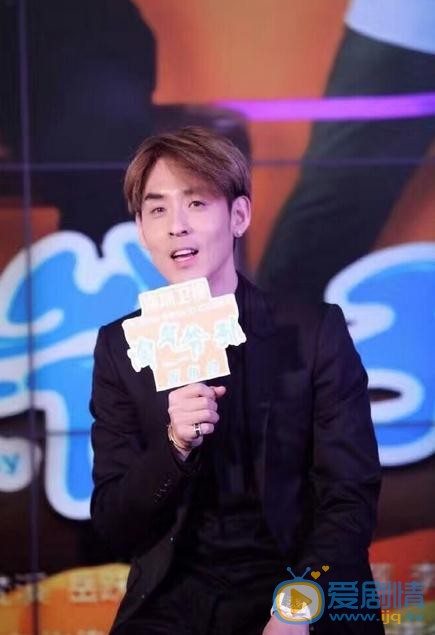 刘欢片场照 刘欢高清写真_刘欢高清剧照