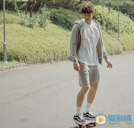 南柱赫运动写真 南柱赫高清写真_南柱赫高清剧照