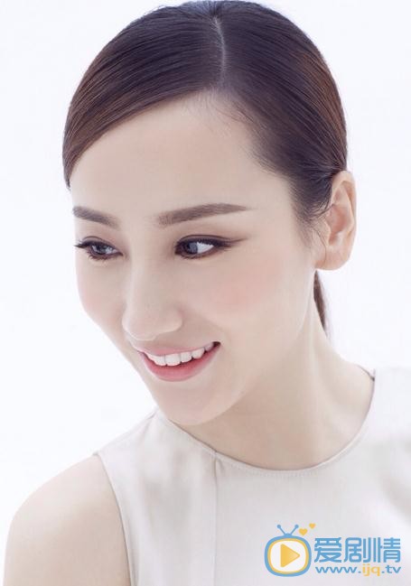 漂洋过海来看你严晓秋是谁扮演的？严晓秋扮演者高洋个人资料、写真及生活照欣赏
