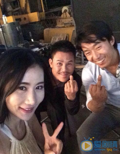李宇菲片场照 李宇菲高清写真_李宇菲高清剧照