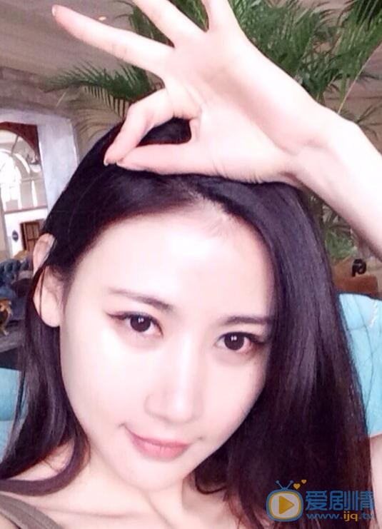 李宇菲生活照 李宇菲高清写真_李宇菲高清剧照