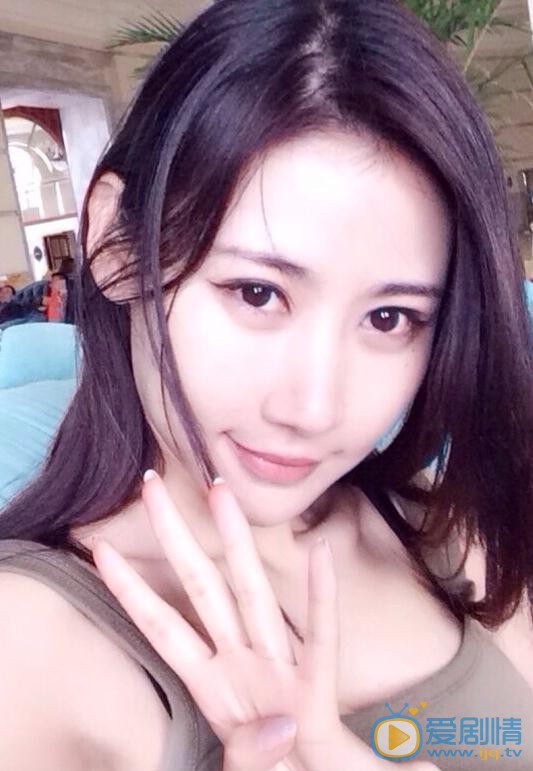 李宇菲生活照 李宇菲高清写真_李宇菲高清剧照