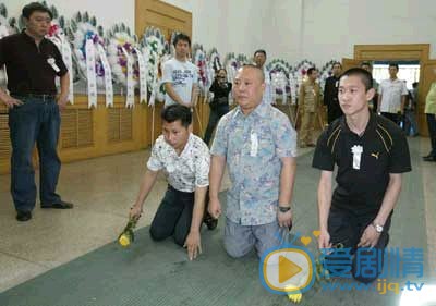 曹云金郭德纲同框照 曹云金高清写真_曹云金高清剧照