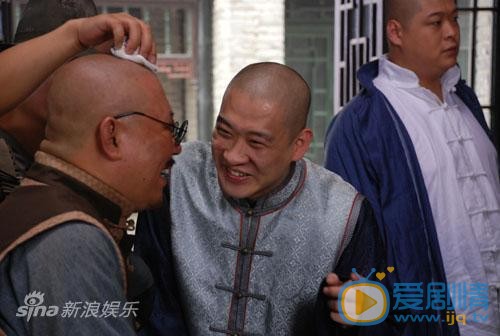曹云金郭德纲同框照 曹云金高清写真_曹云金高清剧照