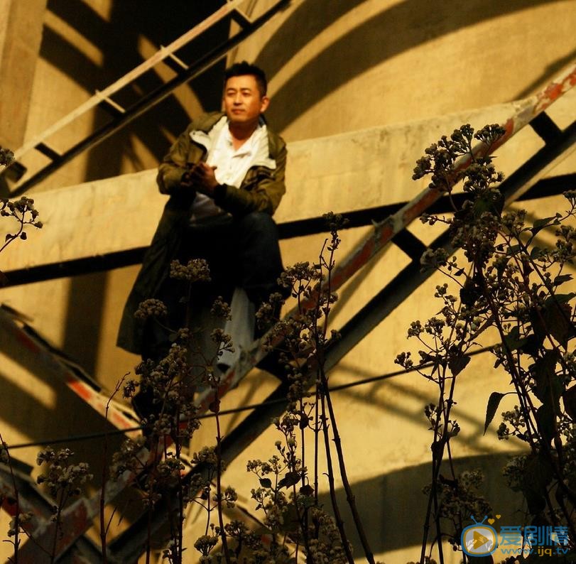 王志飞时尚街拍 王志飞高清写真_王志飞高清剧照