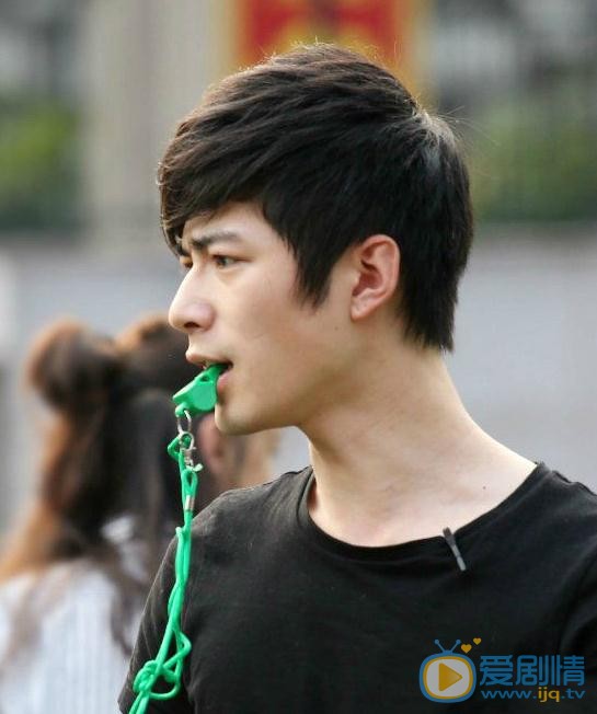 陈学冬《一年级》综艺照 陈学冬高清写真_陈学冬高清剧照