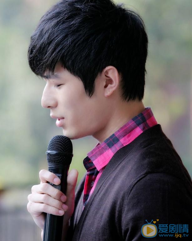 陈学冬《一年级》综艺照 陈学冬高清写真_陈学冬高清剧照