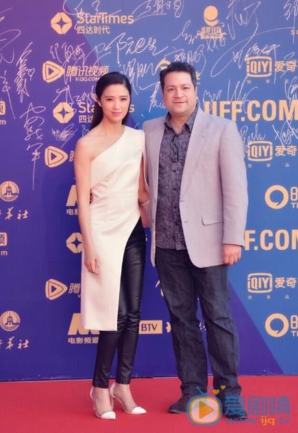龚蓓苾家人照 龚蓓苾高清写真_龚蓓苾高清剧照