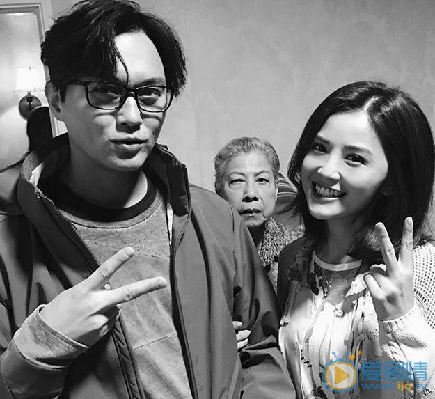 蔡卓妍友人合照 蔡卓妍高清写真_蔡卓妍高清剧照