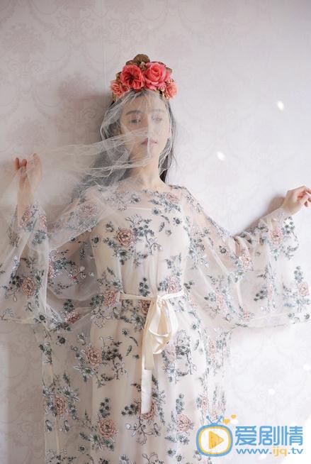 张辛苑花仙子写真 张辛苑高清写真_张辛苑高清剧照
