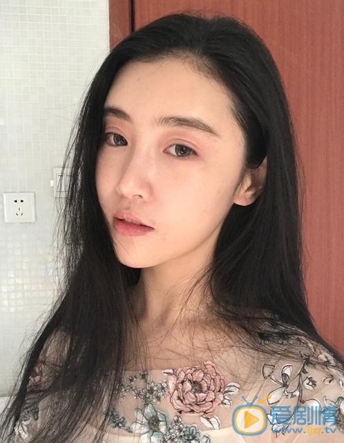 张辛苑生活照 张辛苑高清写真_张辛苑高清剧照