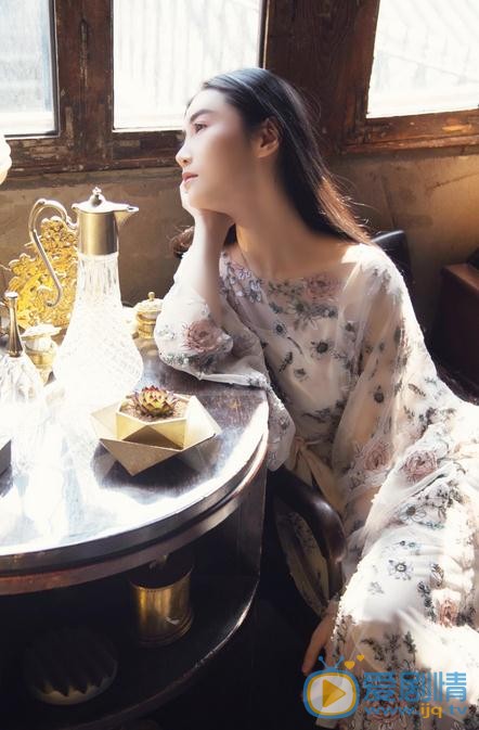 张辛苑花仙子写真 张辛苑高清写真_张辛苑高清剧照