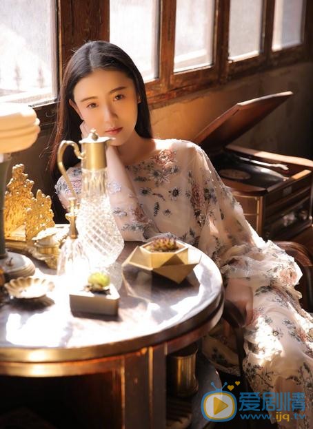 张辛苑花仙子写真 张辛苑高清写真_张辛苑高清剧照