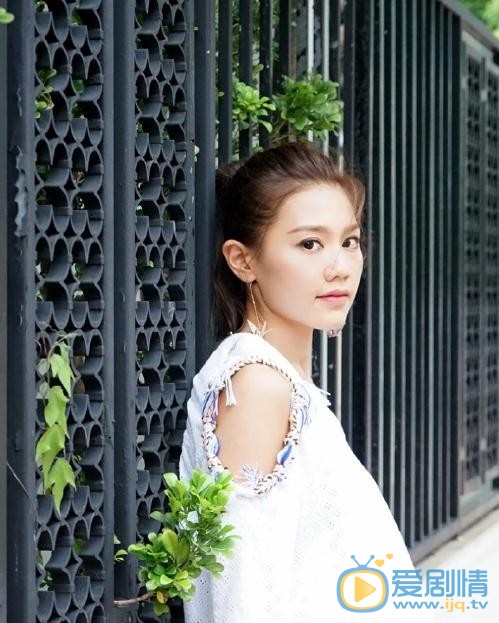 周秀娜街拍写真 周秀娜高清写真_周秀娜高清剧照