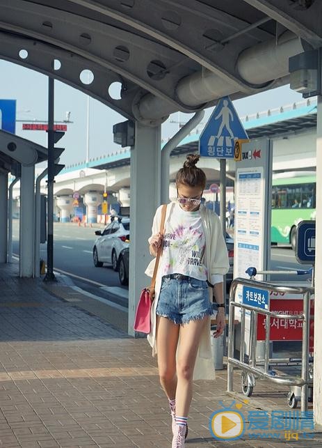 周秀娜街拍写真 周秀娜高清写真_周秀娜高清剧照