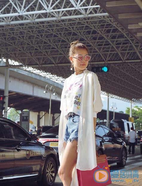 周秀娜街拍写真 周秀娜高清写真_周秀娜高清剧照