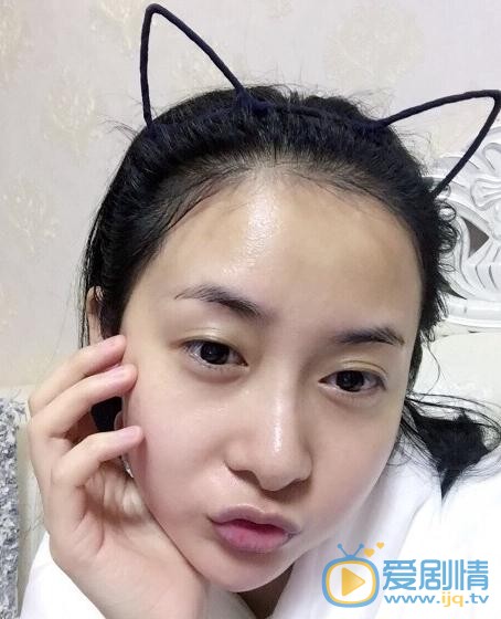 许媛媛卖萌照 许媛媛高清写真_许媛媛高清剧照