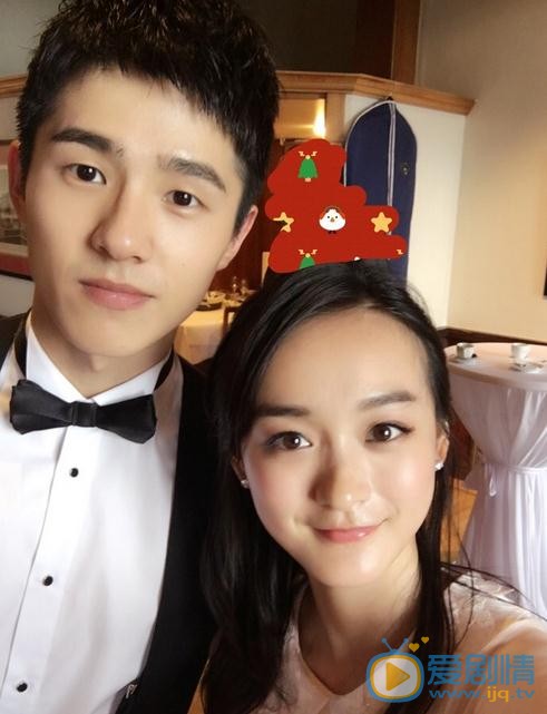 何泓姗参加婚礼照 何泓姗高清写真_何泓姗高清剧照
