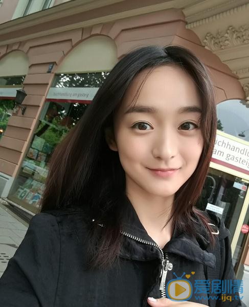 何泓姗生活照 何泓姗高清写真_何泓姗高清剧照