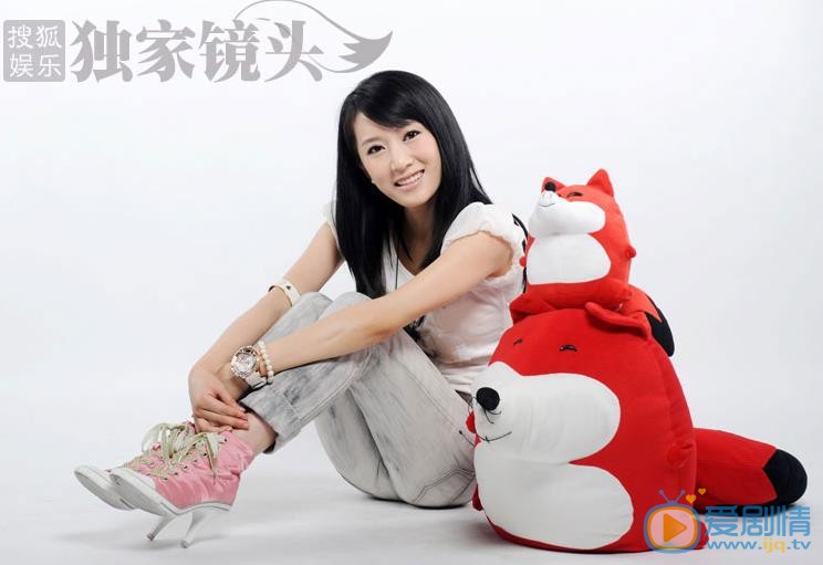 李念杂志封面大片 李念高清写真_李念高清剧照