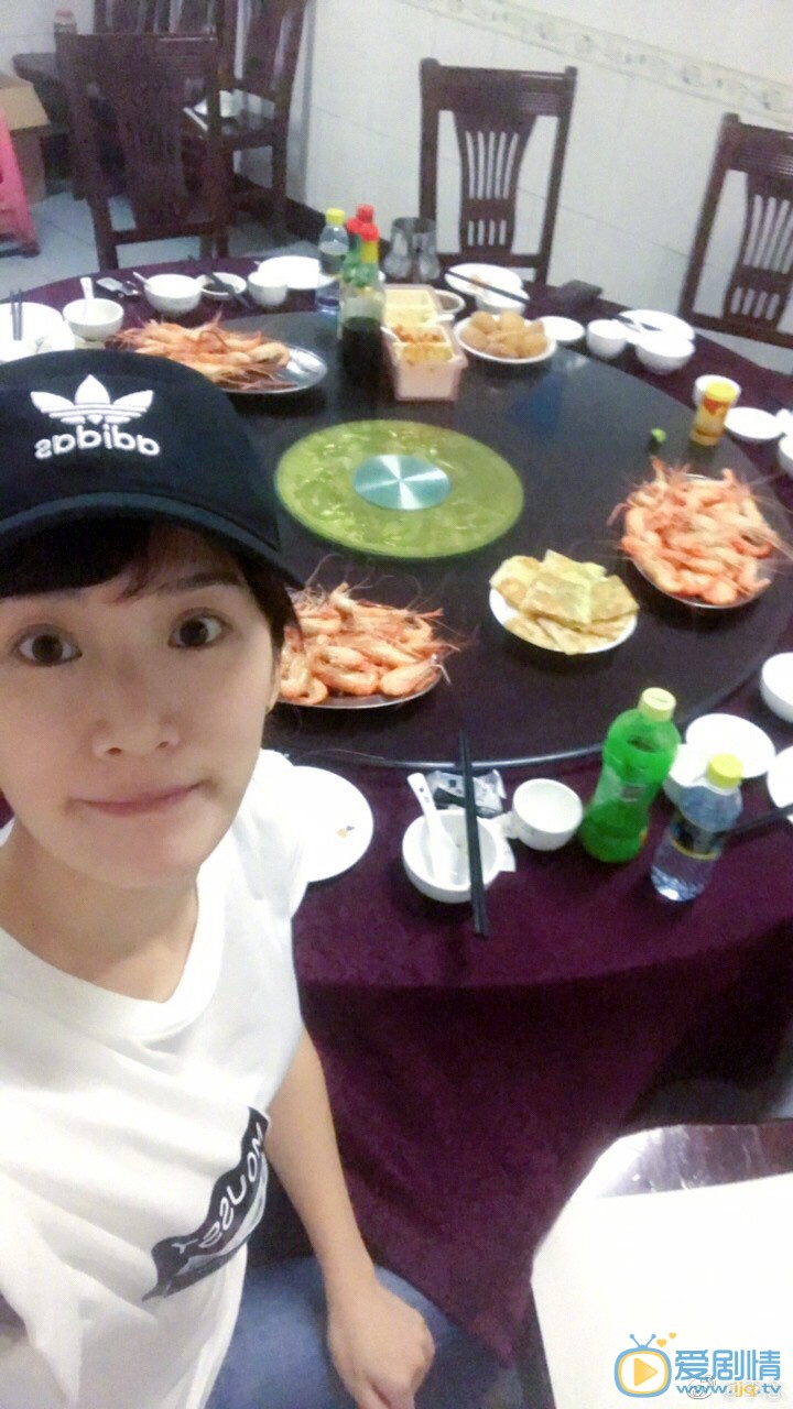 李念生活照 李念高清写真_李念高清剧照