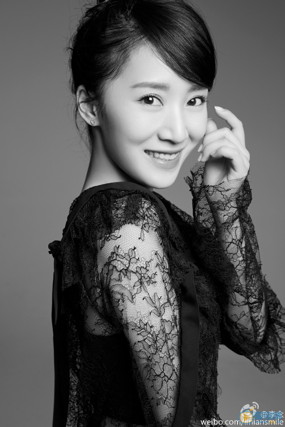 李念杂志封面大片 李念高清写真_李念高清剧照