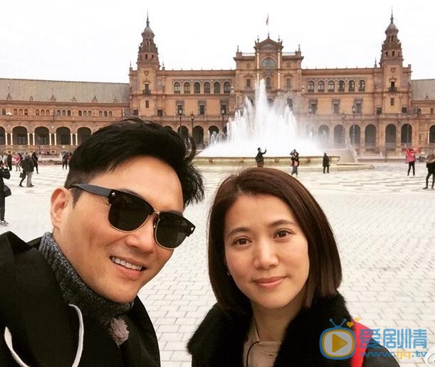 张智霖夫妻合照 张智霖夫妻合照