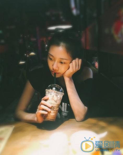 苗苗生活照 苗苗高清写真_苗苗高清剧照
