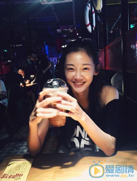 苗苗生活照 苗苗高清写真_苗苗高清剧照