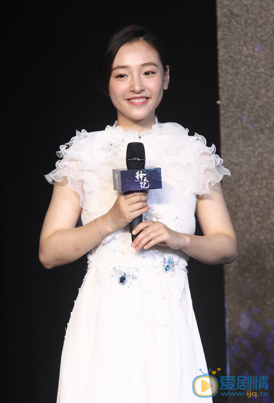 吴倩活动照 吴倩高清写真_吴倩高清剧照