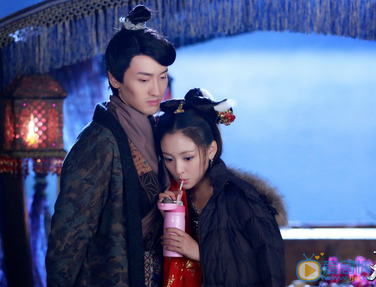 吴倩《大仙衙门》剧照 吴倩高清写真_吴倩高清剧照