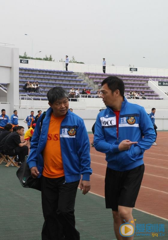 张兆辉足球运动照 张兆辉高清写真_张兆辉高清剧照