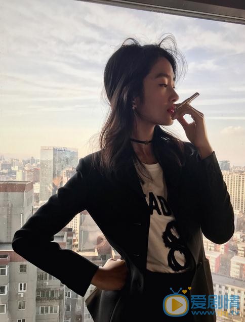 杨采钰活动照 杨采钰高清写真_杨采钰高清剧照