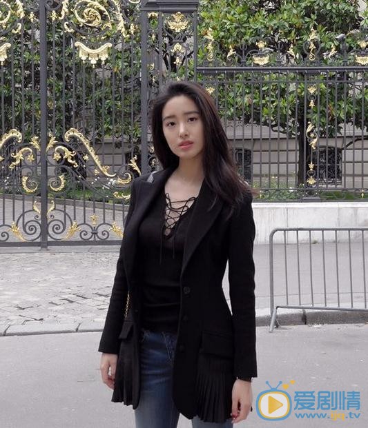 杨采钰生活照 杨采钰高清写真_杨采钰高清剧照