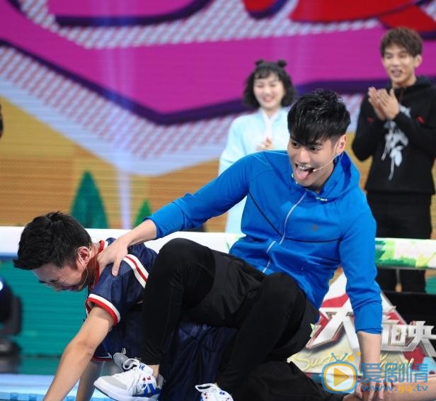 杜天皓明星合照 杜天皓高清写真_杜天皓高清剧照