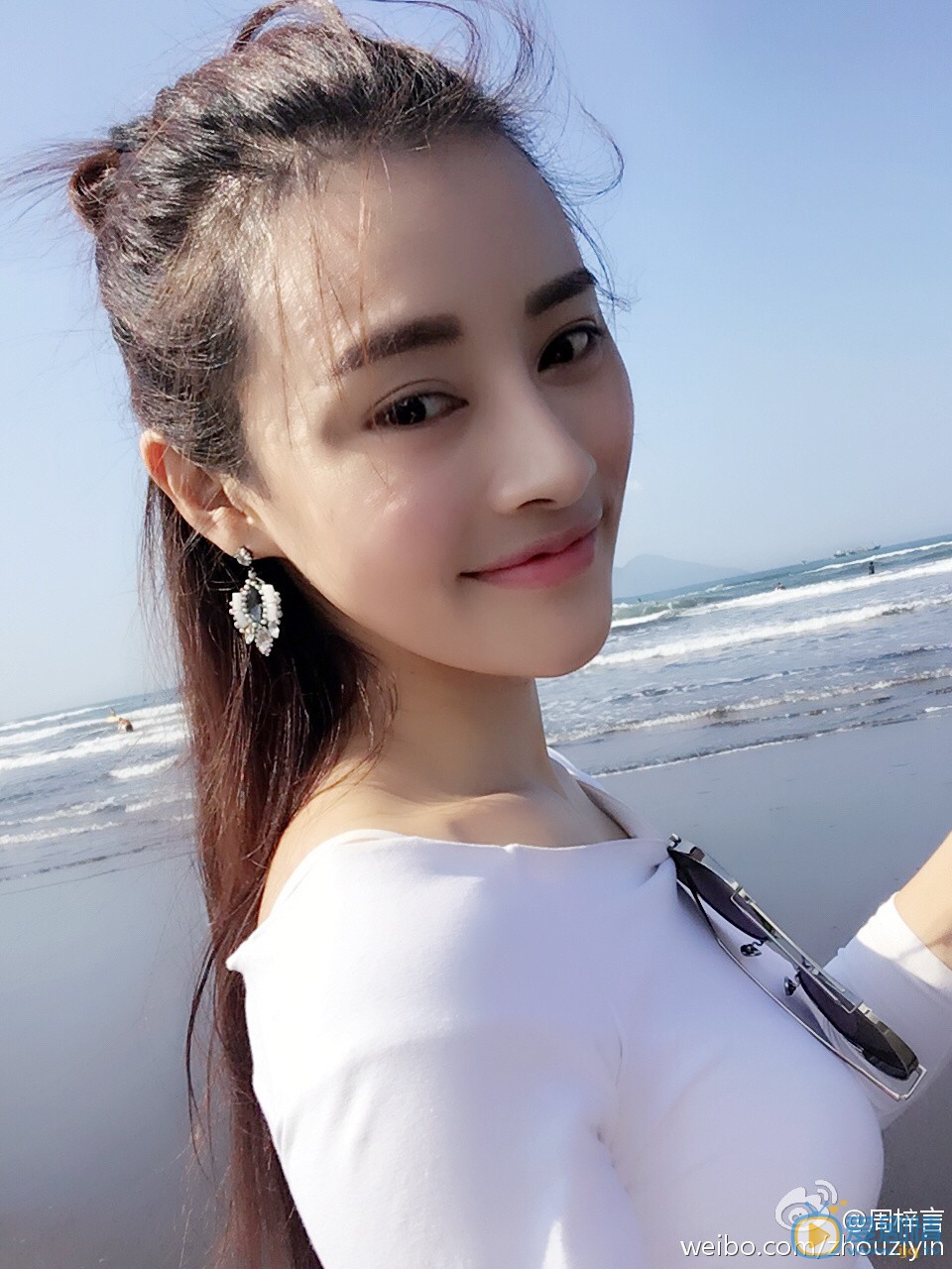 周梓言生活照 周梓言高清写真_周梓言高清剧照