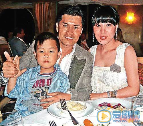 吕良伟全家福 吕良伟高清写真_吕良伟高清剧照