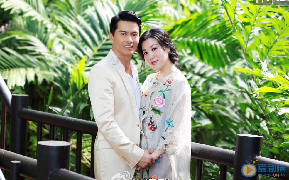 吕良伟吕良伟和妻子同框 吕良伟高清写真_吕良伟高清剧照