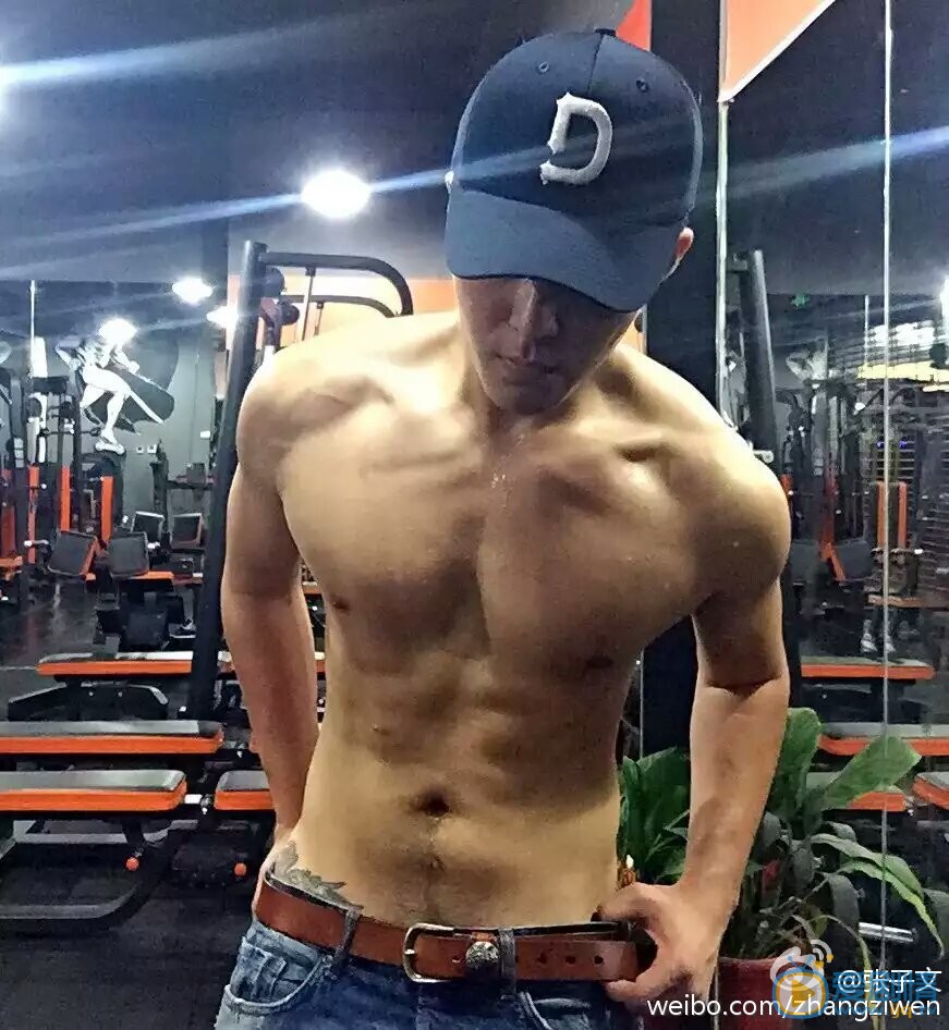 张子文肌肉大片 张子文高清写真_张子文高清剧照