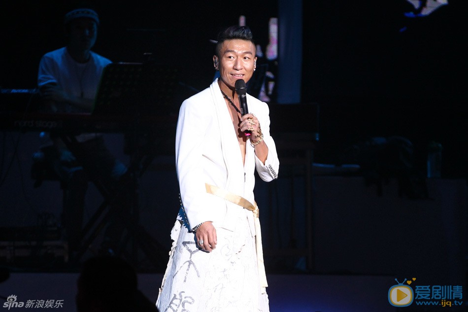 陈羽凡舞台演唱会 陈羽凡高清写真_陈羽凡高清剧照