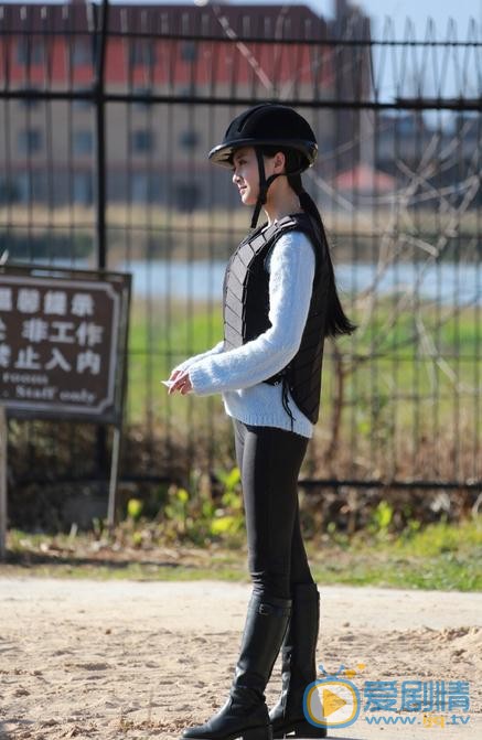郭玮洁骑马写真 郭玮洁高清写真_郭玮洁高清剧照