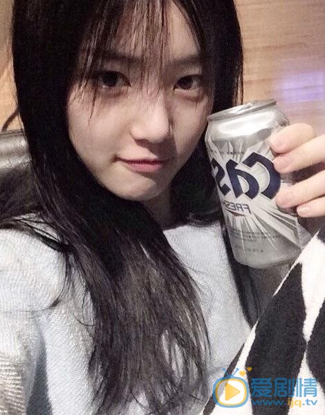 李侑菲生活照 李侑菲高清写真_李侑菲高清剧照