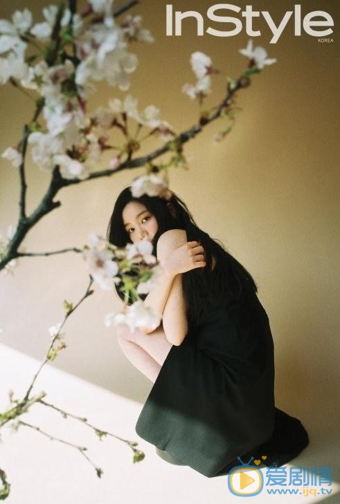 李侑菲写真 李侑菲高清写真_李侑菲高清剧照