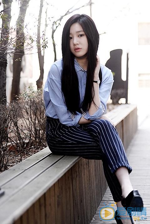 李侑菲新闻图 李侑菲高清写真_李侑菲高清剧照