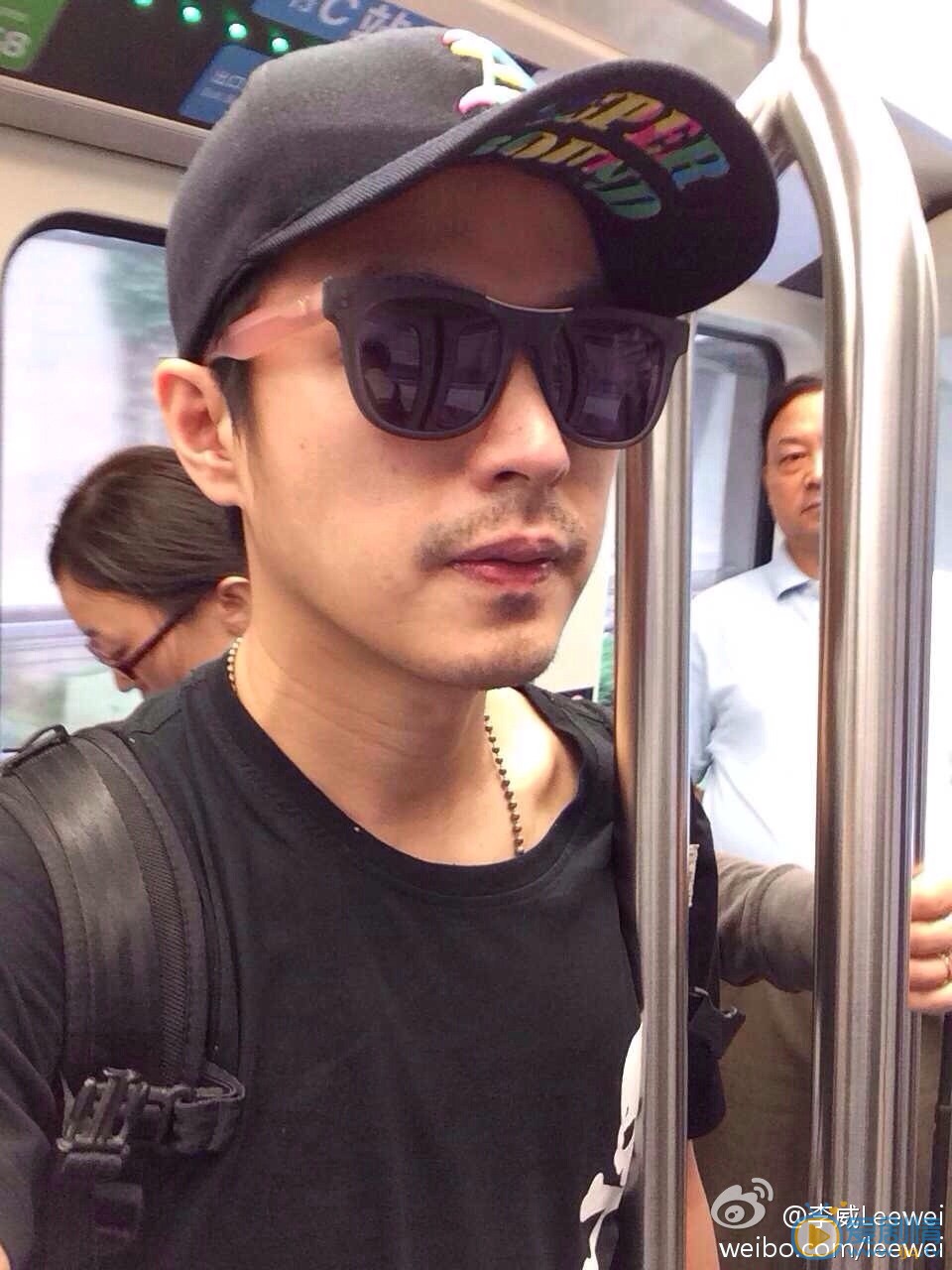李威生活照 李威高清写真_李威高清剧照