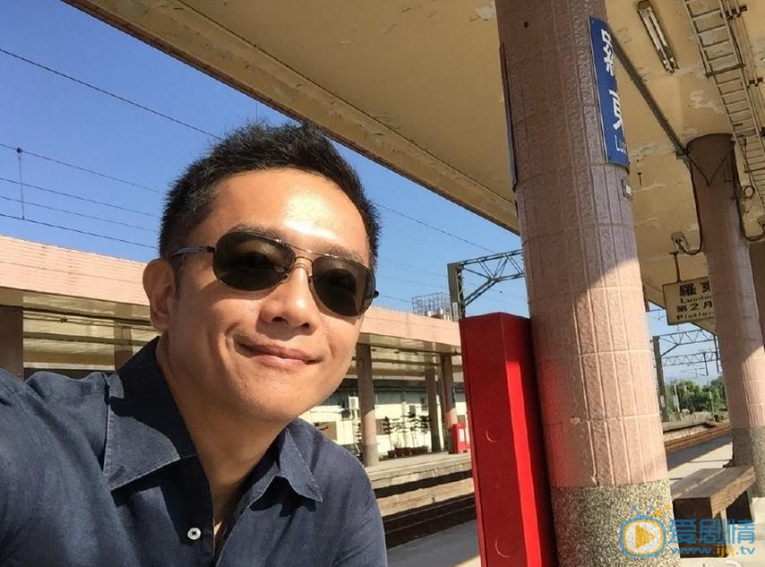 陈昭荣生活照 陈昭荣高清写真_陈昭荣高清剧照