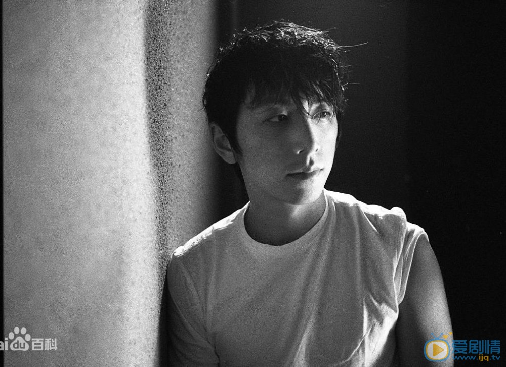 白客黑白写真 白客高清写真_白客高清剧照